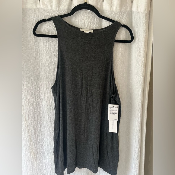 Treasure & Bond tank nwt - Picture 3 of 4